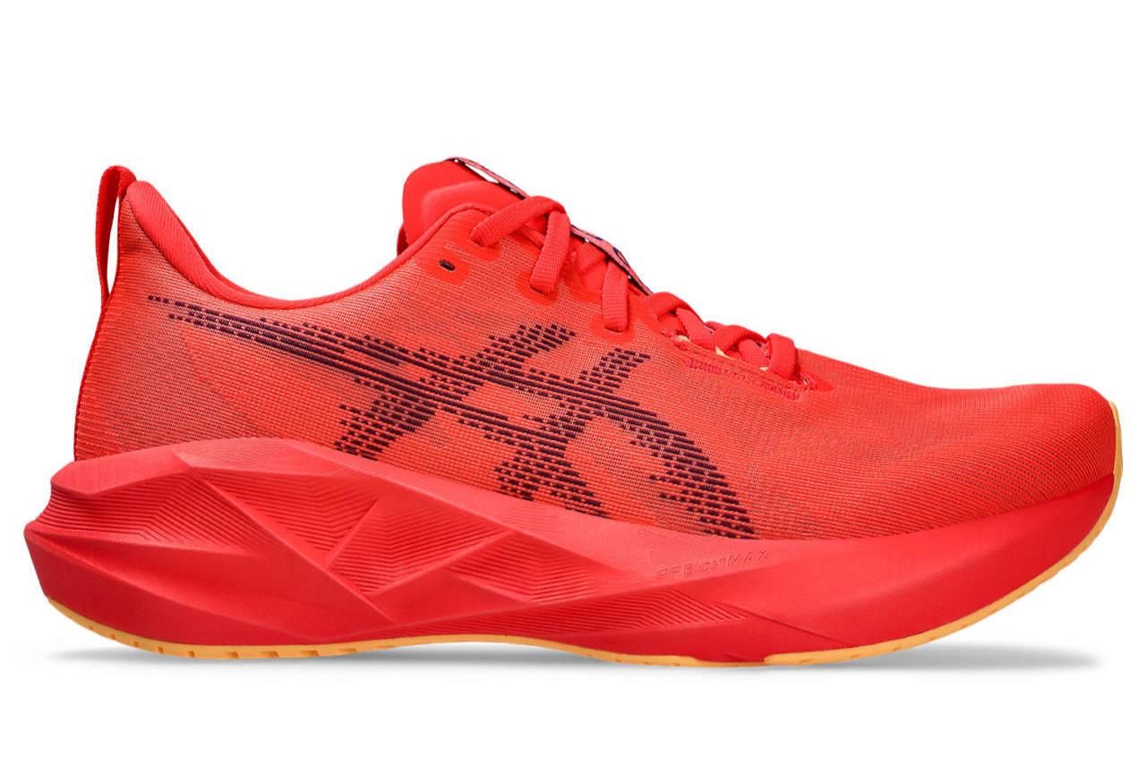 ASICS NOVABLAST – BIKILA